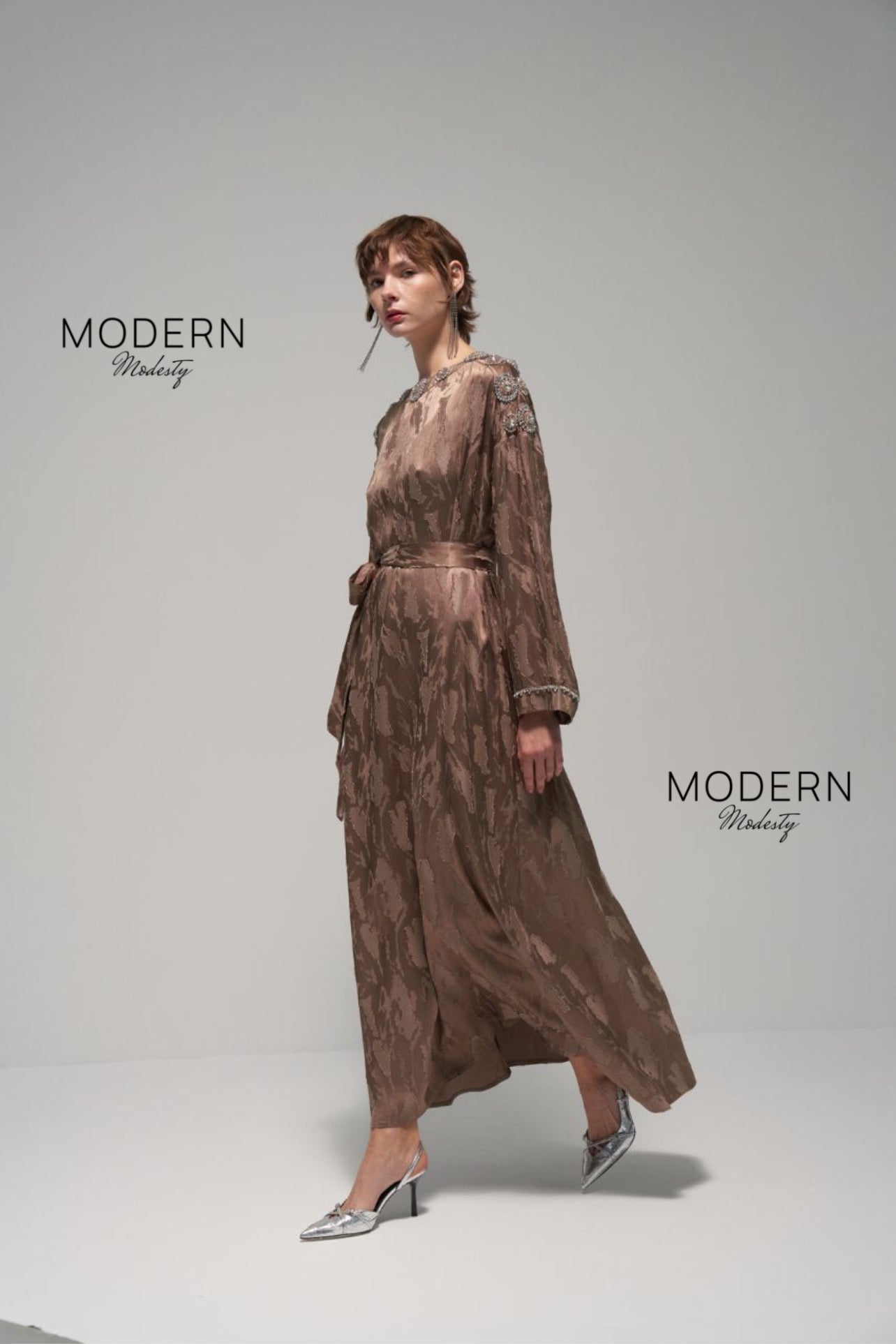 Modern Elegant Abaya with Embellished Sleeves and Shoulders