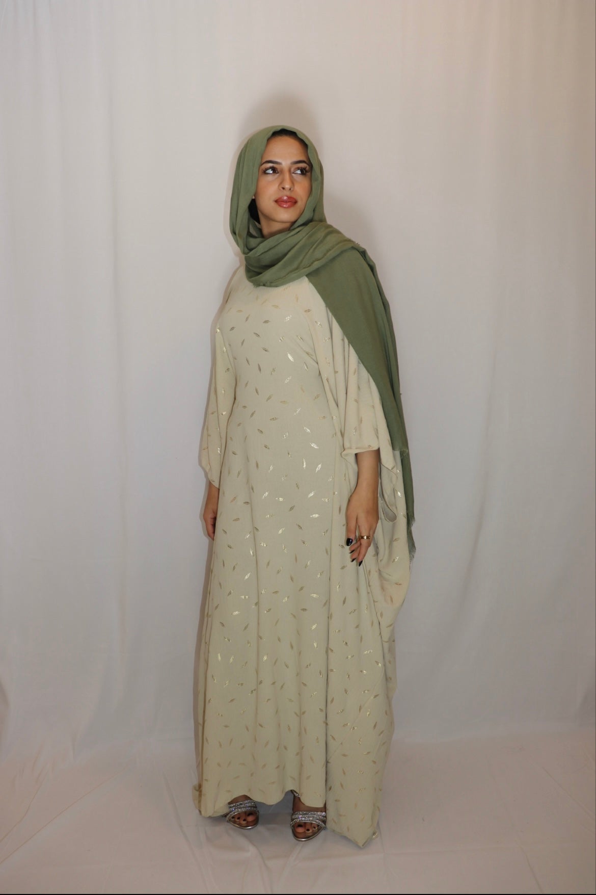 Azizah Gold Accented Abaya